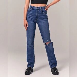26R Abercrombie 90’s Straight Ultra High Rise Jeans Distressed